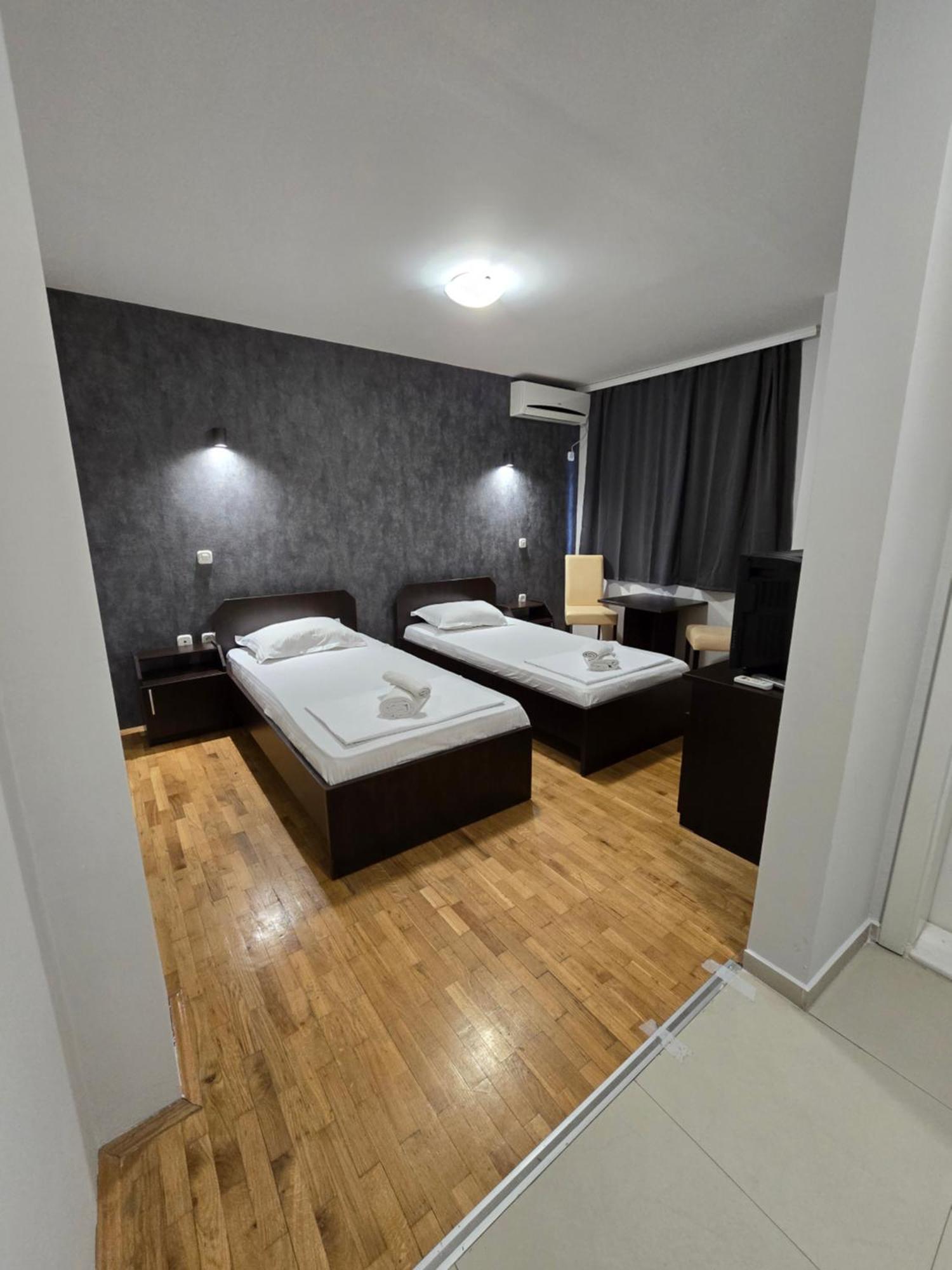 Apartments Philip II オフリド エクステリア 写真
